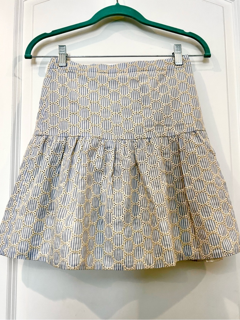 LIKE NEW Sz 2 J. Crew J Crew J.Crew Esplanande Mini Blue Seersucker Eyelet Skirt